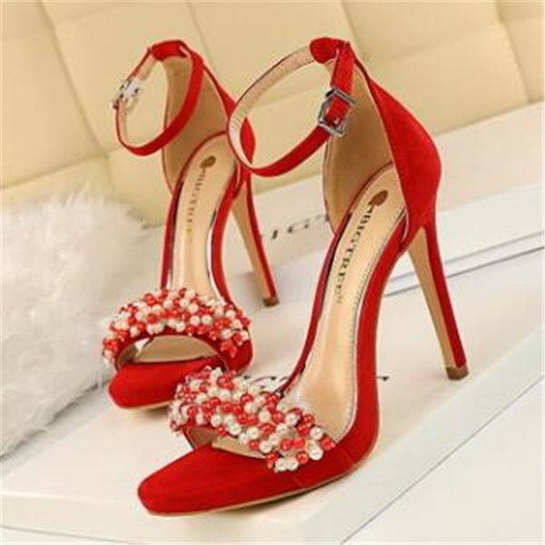 new summer women sandals high thin heel buckle solid pearl fashion ladies women shoes female high heels sandals pink black
new summer women sandals high thin heel buckle solid pearl fashion ladies women shoes female high heels sandals pink black