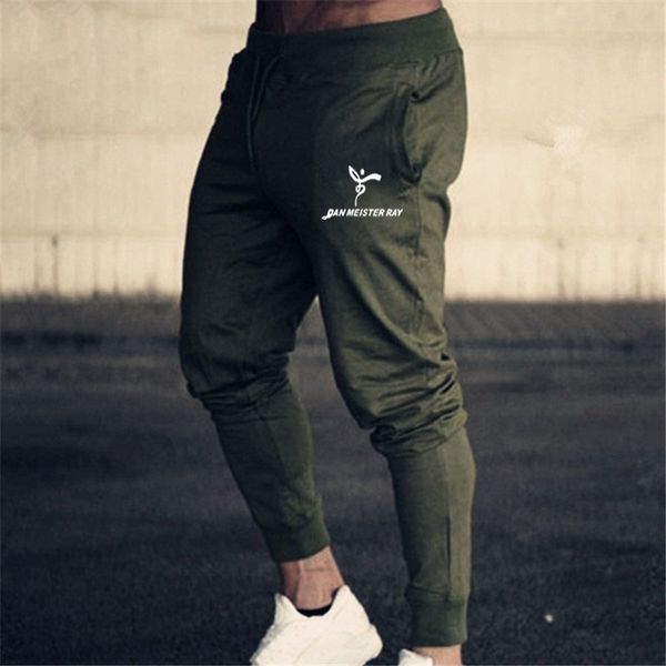 running pants men fitness bodybuilding jogger gyms pants runners workout sweatpants 2019 men cotton fashion printed trousers, Black;blue
running pants men fitness bodybuilding jogger gyms pants runners workout sweatpants 2019 men cotton fashion printed trousers, Black;blue