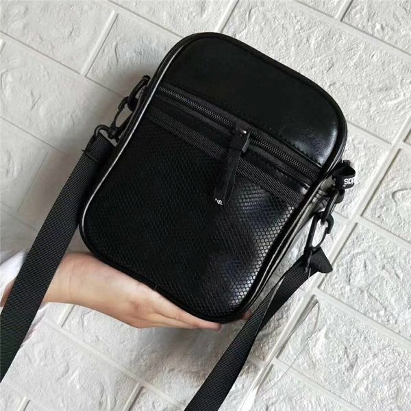 2020 designer men women shoulder bags fashion mens brand crossbody bag sport brand waistbag 3 color letter printed casual bags b100975k
2020 designer men women shoulder bags fashion mens brand crossbody bag sport brand waistbag 3 color letter printed casual bags b100975k