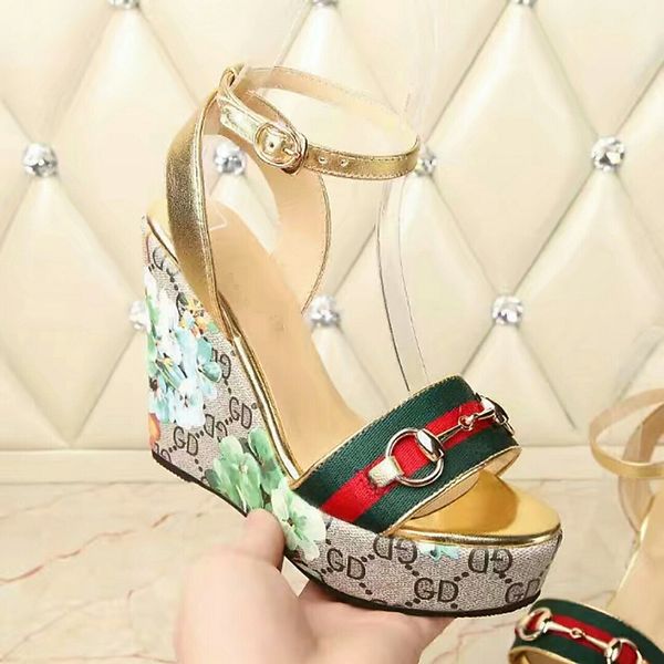 7new brand fashion elegant line buckle style thick heel shoes high heel wedge sandals slippers ladies comfortable fashion shoes with box, Black
7new brand fashion elegant line buckle style thick heel shoes high heel wedge sandals slippers ladies comfortable fashion shoes with box, Black