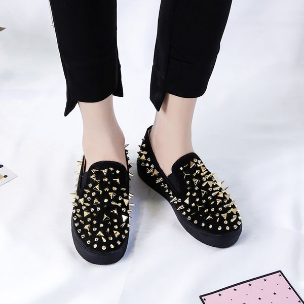 2020 couple casual men shoes woman punk style rivet flats women black red men sneakers zapatos mujer chaussure femme shoes a-124
2020 couple casual men shoes woman punk style rivet flats women black red men sneakers zapatos mujer chaussure femme shoes a-124