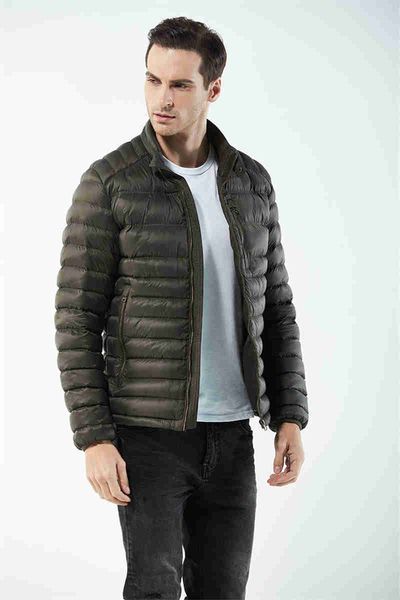 дизайнерские мужские outerwears стенд воротник плюс размер mens вниз мода теплый пуховики с молнией мужской пальто, Black
дизайнерские мужские outerwears стенд воротник плюс размер mens вниз мода теплый пуховики с молнией мужской пальто, Black