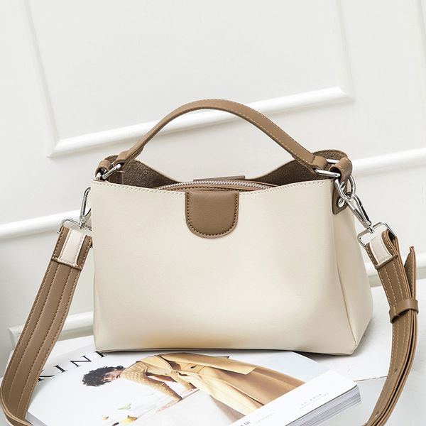 ss-2019 new korean women's pocket pocket single-shoulder bag 
ss-2019 new korean women's pocket pocket single-shoulder bag