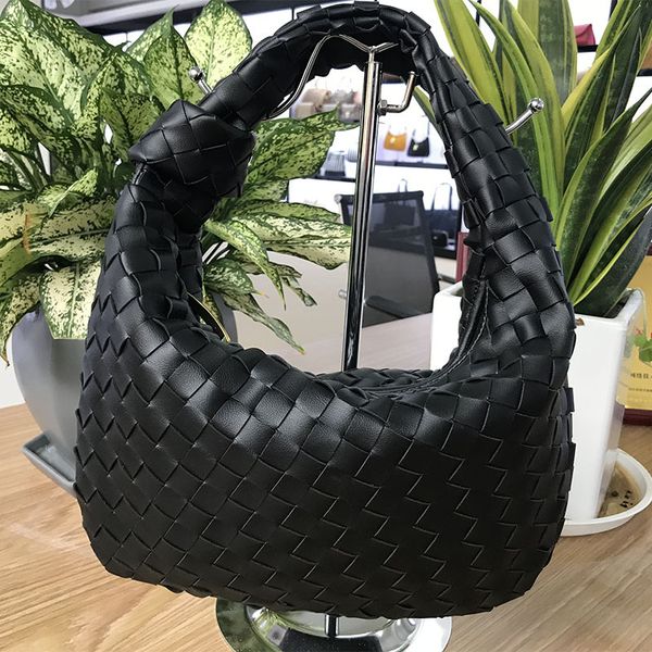casual tote bag leather knitting handbag solid color women bag women handbags hand woven handbags
casual tote bag leather knitting handbag solid color women bag women handbags hand woven handbags