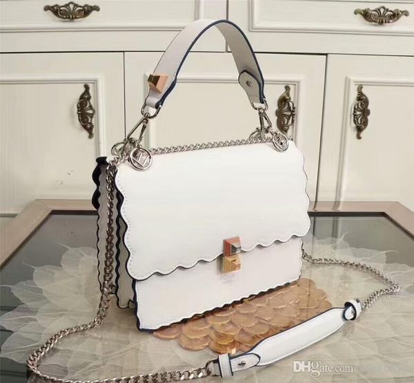 6 colors new fashion leather with buckle buckle ladies messenger bag promotion small messenger bag casual ladies shoulder bag
6 colors new fashion leather with buckle buckle ladies messenger bag promotion small messenger bag casual ladies shoulder bag