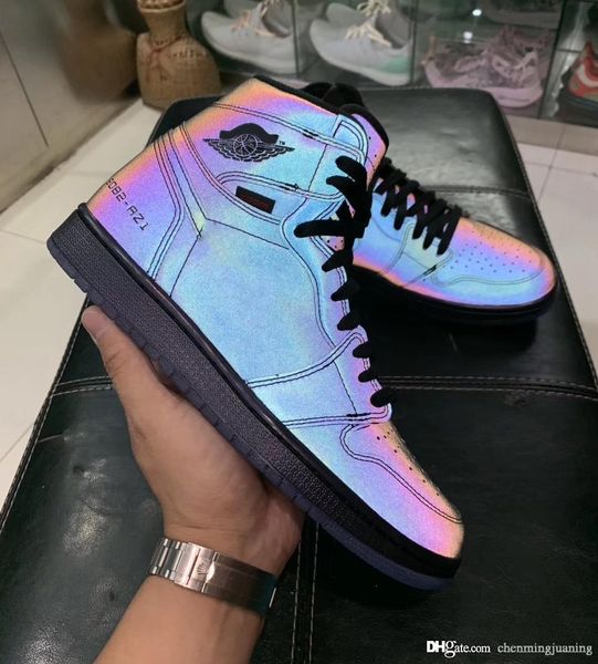 new authentic air 1 high увеличить r2t бесстрашный мужчины баскетбол обувь black-лаки грин-varsity красный ретро спорта кроссовки bv0006-900
new authentic air 1 high увеличить r2t бесстрашный мужчины баскетбол обувь black-лаки грин-varsity красный ретро спорта кроссовки bv0006-900