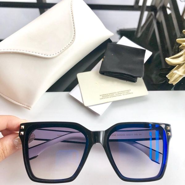 luxury 4096 sunglasses full frame vintage designer sunglasses for women shiny gold sell gold plated 96006, White;black
luxury 4096 sunglasses full frame vintage designer sunglasses for women shiny gold sell gold plated 96006, White;black