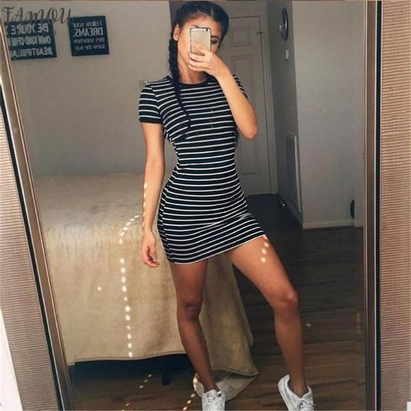 striped women t shirt harajuku short sleeved tunic cap sleeve shirt 2020 summer black white tee casual plus size female clothing
striped women t shirt harajuku short sleeved tunic cap sleeve shirt 2020 summer black white tee casual plus size female clothing