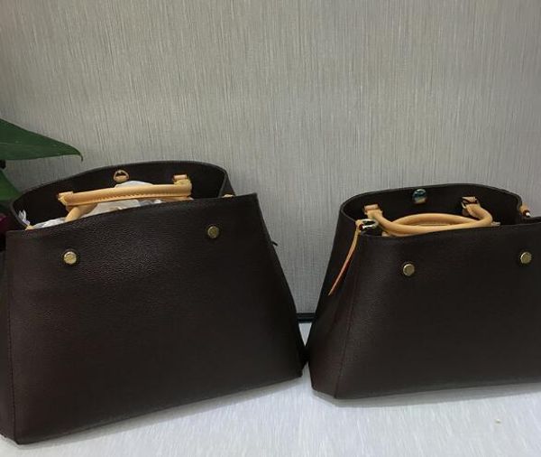 newdesigner сумки montaigne tote женщины роскошные кожаные сумки плеча кошелек цветочные печати сумки crossbody большой покупатель сумка ноу
newdesigner сумки montaigne tote женщины роскошные кожаные сумки плеча кошелек цветочные печати сумки crossbody большой покупатель сумка ноу