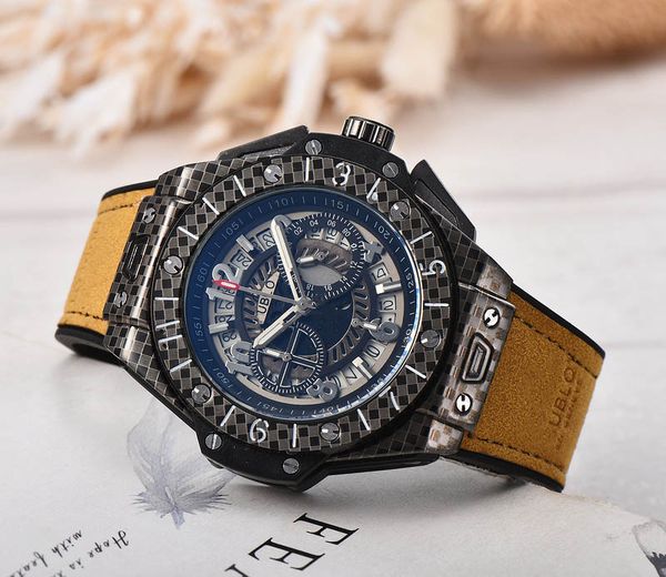 2019 New silver Mens Luxury Automatic movement Watch day Big Bang men Mechanical Watches Fashion Sports Wristwatch
2019 New silver Mens Luxury Automatic movement Watch day Big Bang men Mechanical Watches Fashion Sports Wristwatch