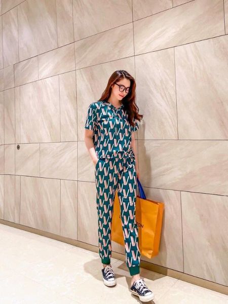 bh03351 модные женские наборы 2020 взлетно-посадочная полоса роскошный европейский дизайн партия стиль женская одежда, White
bh03351 модные женские наборы 2020 взлетно-посадочная полоса роскошный европейский дизайн партия стиль женская одежда, White