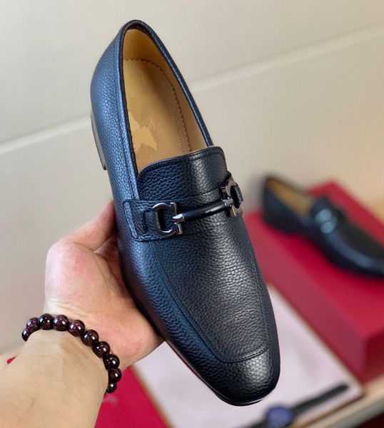 19ss luxury mens formal shoe italian designer corduroy loafers men social shoes elegant wedding dress shoes blue black
19ss luxury mens formal shoe italian designer corduroy loafers men social shoes elegant wedding dress shoes blue black