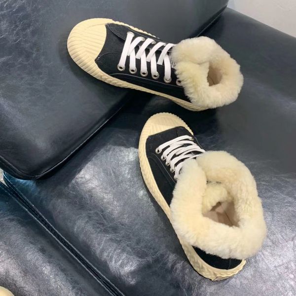 quaity with price,original designed short boots ,brand ankle boots, luxury snow boots, made by lamb skin, Black
quaity with price,original designed short boots ,brand ankle boots, luxury snow boots, made by lamb skin, Black
