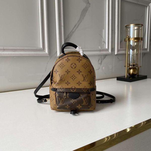 l family mini shoulder bag small bag women chain backpack old flower detachable shoulder strap
l family mini shoulder bag small bag women chain backpack old flower detachable shoulder strap