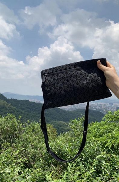 designer bags woc cf kuro chest bag messenger bag isseymiyake baobao quality designer luxury designer mens travel washing bag women cosmeti
designer bags woc cf kuro chest bag messenger bag isseymiyake baobao quality designer luxury designer mens travel washing bag women cosmeti