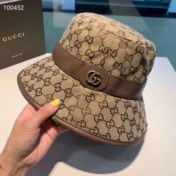 luxury men's and women's casual fashion high-end blue hats spring and summer delivery
luxury men's and women's casual fashion high-end blue hats spring and summer delivery