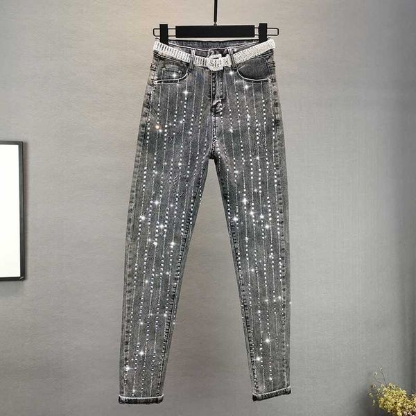 european jeans woman 2020 spring new high-waist slim vertical striped rhinestone stretch tight-fit denim pants long trousers, Blue
european jeans woman 2020 spring new high-waist slim vertical striped rhinestone stretch tight-fit denim pants long trousers, Blue