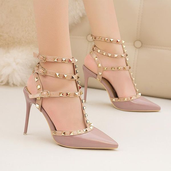 western style 2019 new out roman fashion sandals fine high-heeled bright spikes nightclub fine heels lacquer leather metal rivets, Black
western style 2019 new out roman fashion sandals fine high-heeled bright spikes nightclub fine heels lacquer leather metal rivets, Black