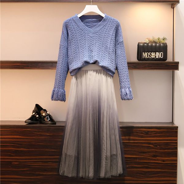 autumn two piece set women warm suit v neck jacquard knitted sweater and gradient color mesh skirt office lady plus size suit, White
autumn two piece set women warm suit v neck jacquard knitted sweater and gradient color mesh skirt office lady plus size suit, White