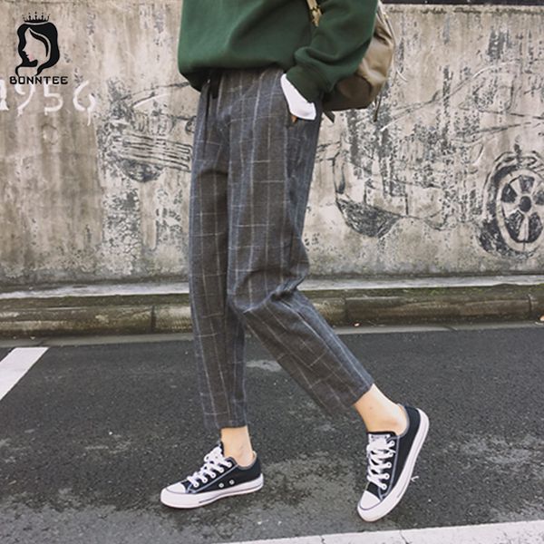 new fashion women pants pockets plaid womens loose casual female high waist pant females korean style retro chic students girls, Black;white
new fashion women pants pockets plaid womens loose casual female high waist pant females korean style retro chic students girls, Black;white