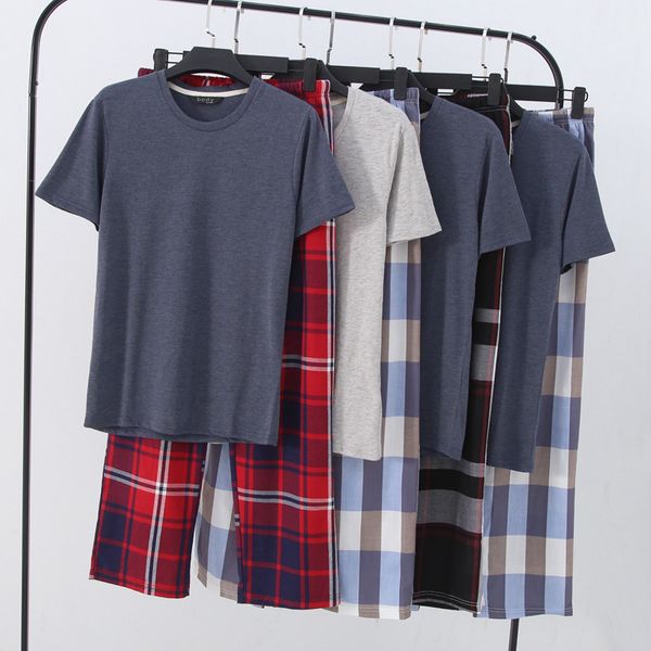 summer thin cool comfortable loose casual men cotton pajamas short plaid trousers 2-piece pijama set men leisure suits sleepwear, Black;brown
summer thin cool comfortable loose casual men cotton pajamas short plaid trousers 2-piece pijama set men leisure suits sleepwear, Black;brown