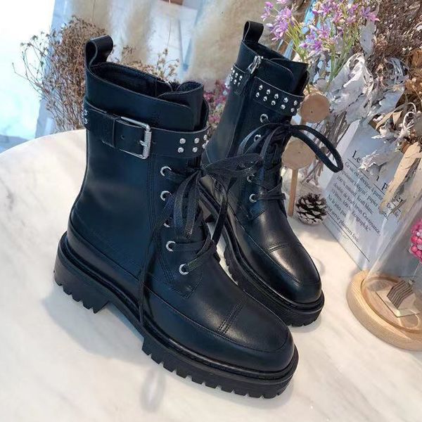 2019 fashion boots luxury designer women ankle boots platform spaceship high heel patent leather boots sheepskin shoes, Black
2019 fashion boots luxury designer women ankle boots platform spaceship high heel patent leather boots sheepskin shoes, Black