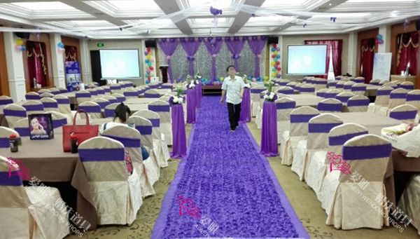 5 метровых товары розы ковер wedding aisle пол runner голливудских награды украшение партия полиэстер покрытие ковер runner party event
5 метровых товары розы ковер wedding aisle пол runner голливудских награды украшение партия полиэстер покрытие ковер runner party event