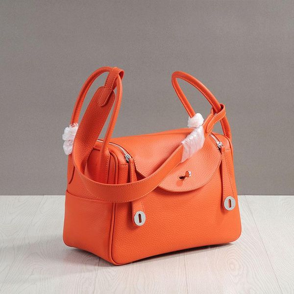 luxurious2019 chest medicine year head layer cowhide single shoulder handbag genuine leather woman lin di package
luxurious2019 chest medicine year head layer cowhide single shoulder handbag genuine leather woman lin di package