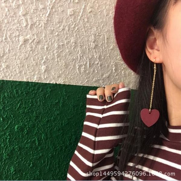 manufacturer direct selling peach heart type wood earrings simple long dark red wood earrings without ear hole clip wholesale, Golden;silver
manufacturer direct selling peach heart type wood earrings simple long dark red wood earrings without ear hole clip wholesale, Golden;silver