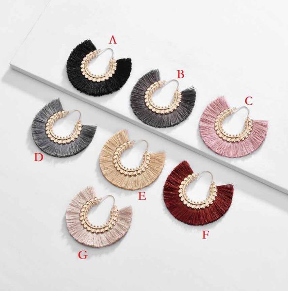 fashion hollow gold metal earrings thread tassels kendra style scott dangle earrings for women party gift, Golden
fashion hollow gold metal earrings thread tassels kendra style scott dangle earrings for women party gift, Golden