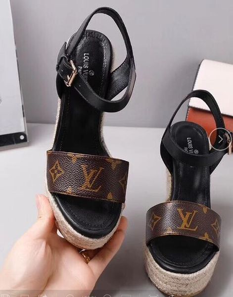 New women fa hion wedge andal girl heel hoe du t bag lady high heel leather hoe with du t bag heel andal
New women fa hion wedge andal girl heel hoe du t bag lady high heel leather hoe with du t bag heel andal