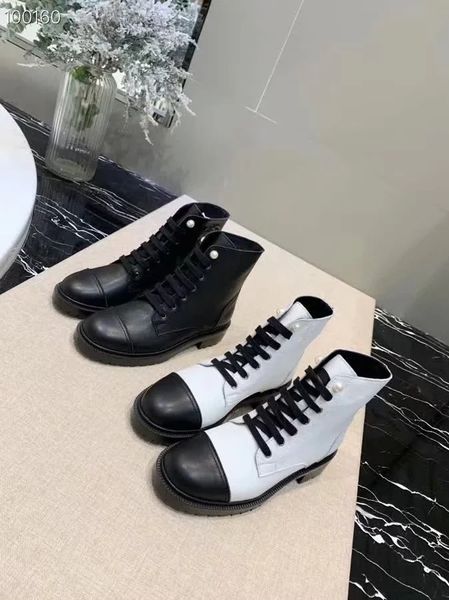 luxury19ss boots women brand half ankle boot lady designerss genuine leather dress boots casual shoes with box, Black
luxury19ss boots women brand half ankle boot lady designerss genuine leather dress boots casual shoes with box, Black