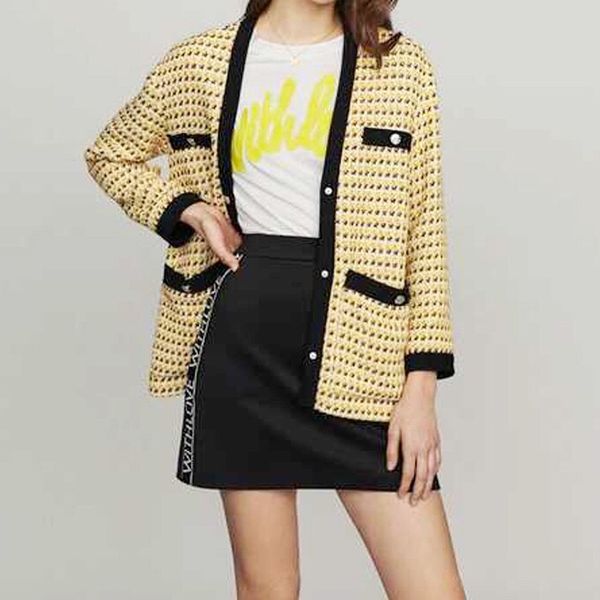 2019 spring new fashion v neck long sleeve yellow knitted plaid women sweet cardigans coat, Black
2019 spring new fashion v neck long sleeve yellow knitted plaid women sweet cardigans coat, Black