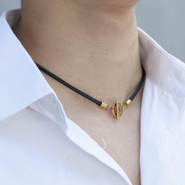 4mm men's simple black man-made leather necklace gold color toggle clasp stainless steel male jewelry gif dn158, Silver
4mm men's simple black man-made leather necklace gold color toggle clasp stainless steel male jewelry gif dn158, Silver