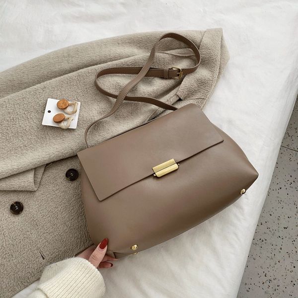 female casual large pu leather crossbody bags for women 2020 shoulder messenger bag ladies hand sling handbags
female casual large pu leather crossbody bags for women 2020 shoulder messenger bag ladies hand sling handbags
