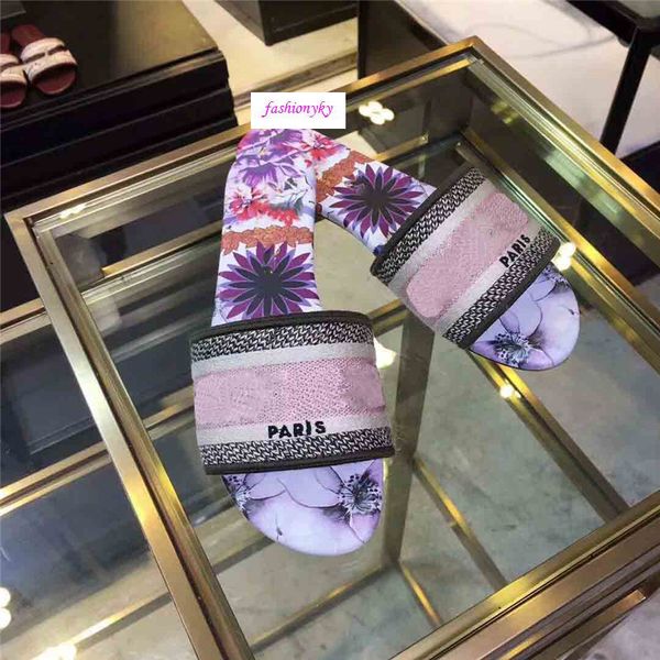 original box dazzle flowers women sandals designer slippers flip flops striped beach causal shoes embroidery sandal floral brocade slipper, Black
original box dazzle flowers women sandals designer slippers flip flops striped beach causal shoes embroidery sandal floral brocade slipper, Black