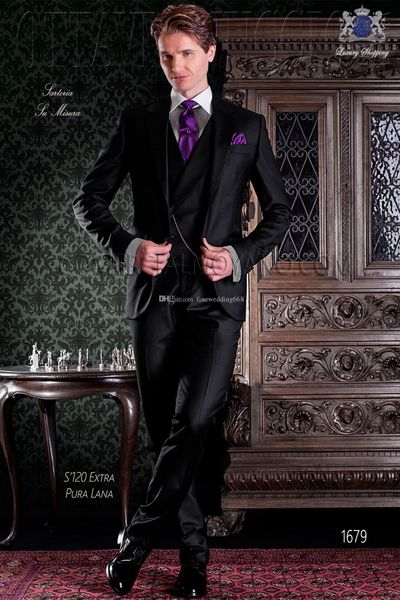 one button groomsmen peak lapel wedding groom tuxedos men suits wedding/prom/dinner man blazer(jacket+tie+vest+pants) 668, Black;gray
one button groomsmen peak lapel wedding groom tuxedos men suits wedding/prom/dinner man blazer(jacket+tie+vest+pants) 668, Black;gray