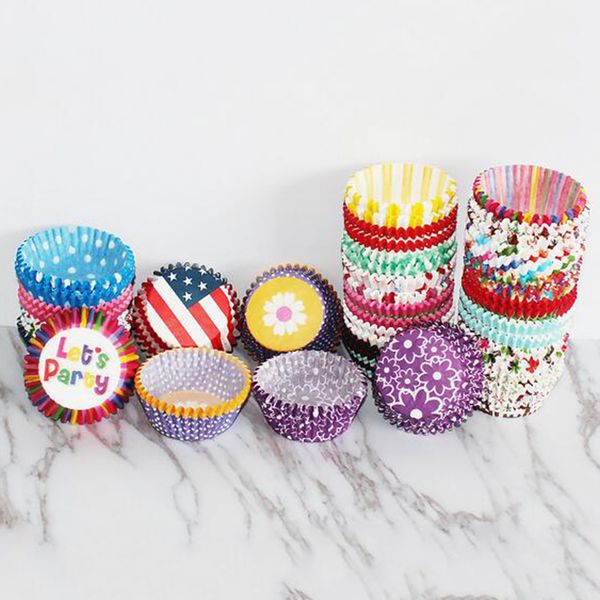 1000pcs paper muffin cup round 7cm , cake cup small cake liners in storage container mould
1000pcs paper muffin cup round 7cm , cake cup small cake liners in storage container mould