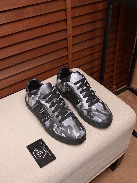 new style high-end luxury men's casual driving shoes triple fashion men's brand platform men's shoes vintage pattern mfrd, Black 
new style high-end luxury men's casual driving shoes triple fashion men's brand platform men's shoes vintage pattern mfrd, Black