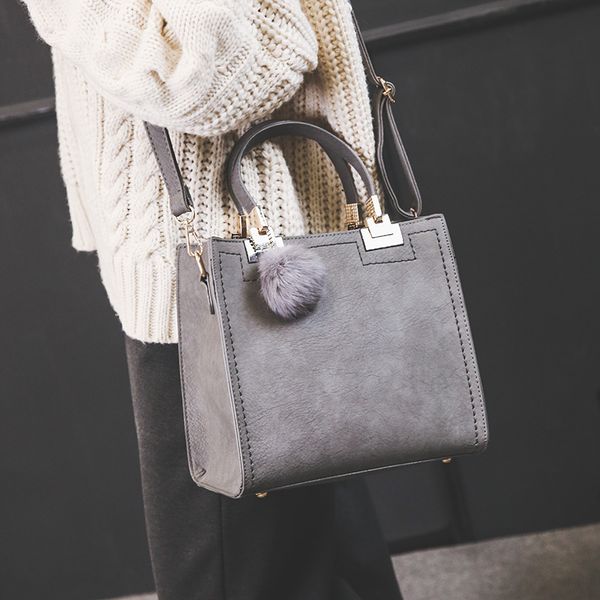 2020 new tide fashion handbag korean women all-match hair ball small shoulder bags women's messenger bag
2020 new tide fashion handbag korean women all-match hair ball small shoulder bags women's messenger bag