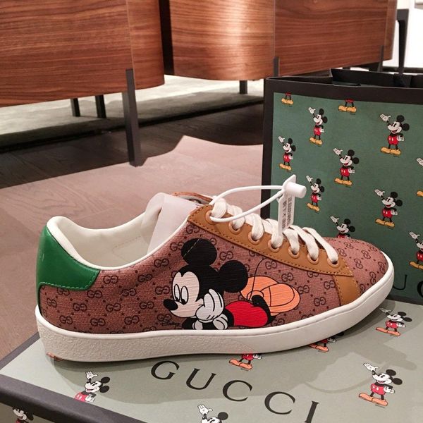 designer shoes mickey series sneakers slipper basketball air platform sandal kanye triple vintage espadrilles sandal slides
designer shoes mickey series sneakers slipper basketball air platform sandal kanye triple vintage espadrilles sandal slides