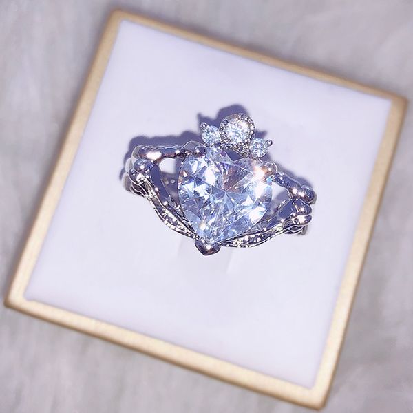 originality human skeleton head hand hold in both hands love zirconium stone ring woman stone inlaid punk ornament, Silver
originality human skeleton head hand hold in both hands love zirconium stone ring woman stone inlaid punk ornament, Silver