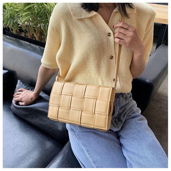 luxury woven small square bag fashion female bag 2020 simple casual shoulder crossbody personalized attractive sale
luxury woven small square bag fashion female bag 2020 simple casual shoulder crossbody personalized attractive sale