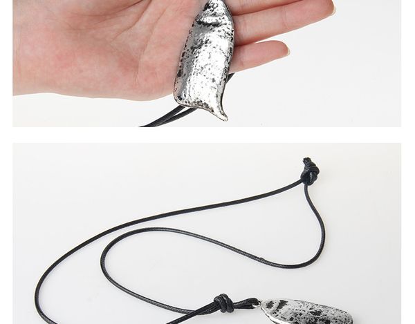 selling new retro style make old silver pea long necklace spring and summer cotton and linen clothing with sweater chain
selling new retro style make old silver pea long necklace spring and summer cotton and linen clothing with sweater chain