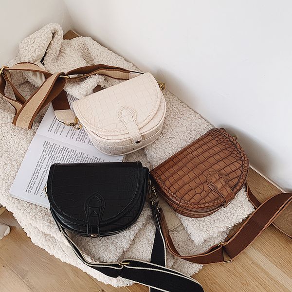 brand original design package female 2020 new joker crocodile pattern dumplings fashion fruit shoulder messenger bag
brand original design package female 2020 new joker crocodile pattern dumplings fashion fruit shoulder messenger bag