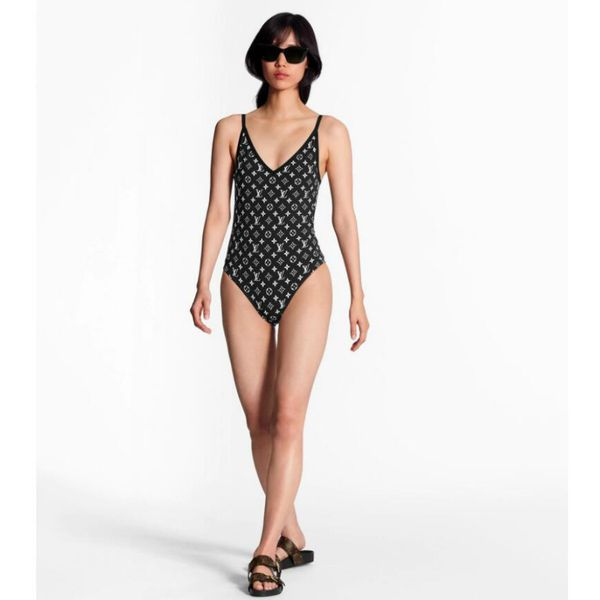 designer bikinis for women 2020 new arrival brand letter printed one piece swimwear womens luxury tight bikinis costume da bagno, White;black
designer bikinis for women 2020 new arrival brand letter printed one piece swimwear womens luxury tight bikinis costume da bagno, White;black