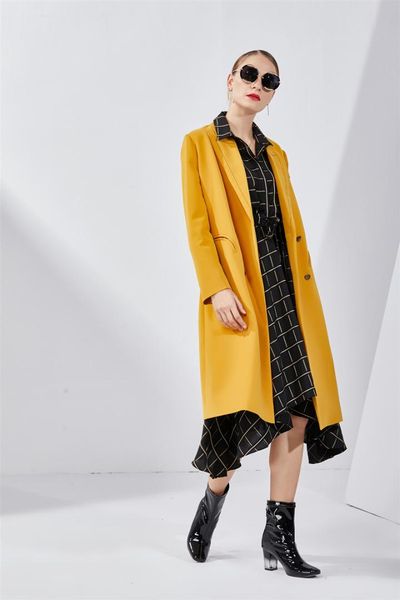 high-end temperament yellow windbreaker women's new mid-long jacket in autumn and winter of 2019, Tan;black
high-end temperament yellow windbreaker women's new mid-long jacket in autumn and winter of 2019, Tan;black