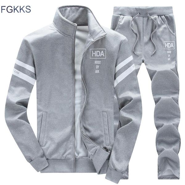 casual new tracksuits men set thicken fleece hoodies +pants suit spring sweatshirt sportswear set male hoodie sporting suits vintage, Gray
casual new tracksuits men set thicken fleece hoodies +pants suit spring sweatshirt sportswear set male hoodie sporting suits vintage, Gray