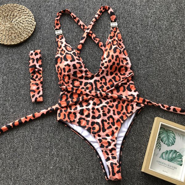 vikinii leopard swimsuit 2019 crystal swimwear women one piece swimsuit halter deep v-neck vintage women bathing suits, White;black
vikinii leopard swimsuit 2019 crystal swimwear women one piece swimsuit halter deep v-neck vintage women bathing suits, White;black
