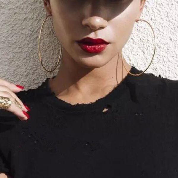sell women gold hoop earrings 6cm metal big circle smooth large round ring fashion hoop earrings, Golden;silver
sell women gold hoop earrings 6cm metal big circle smooth large round ring fashion hoop earrings, Golden;silver